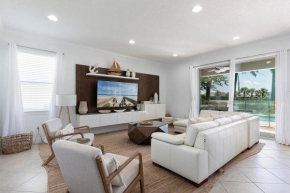 Modern 5 Bdrm Villa with Galactic Bedroom at Encore